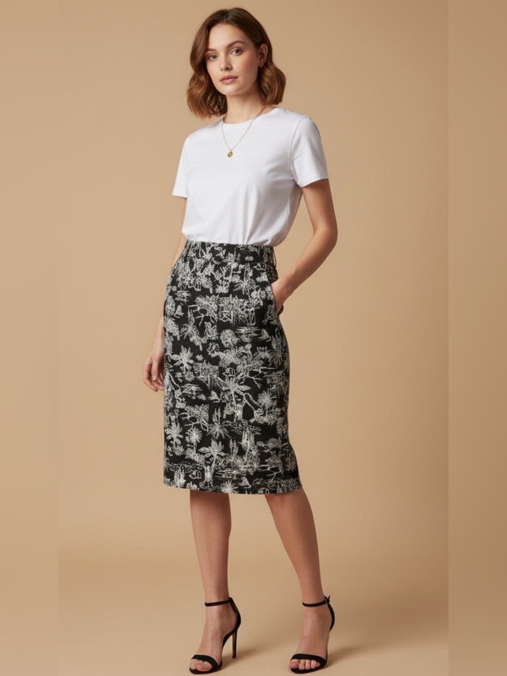Marella Toile Print Pencil Skirt – Reversible Belt – Fits Size 4-6